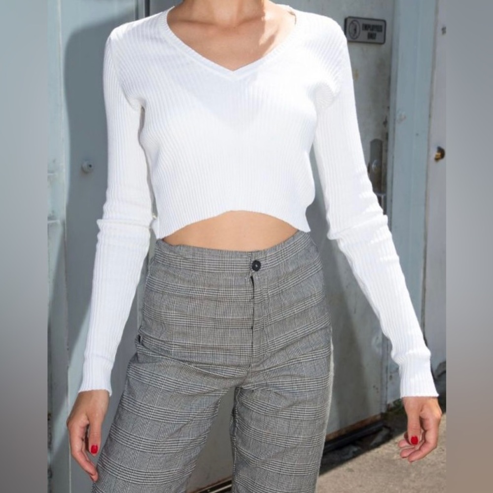 Brandy Melville - Melina Cropped Sweater - White - Cotton - O/S